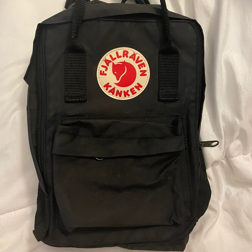 FJALLRAVEN KANKEN Mini Black Backpack